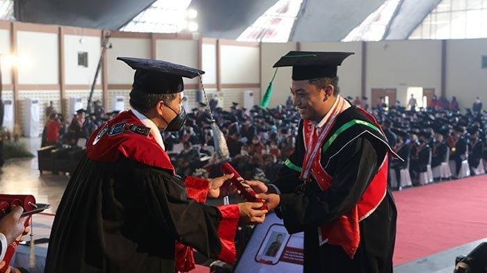 Telkom University Kembali Menggelar Wisuda Luring – Tribun Jabar Telkom University Kembali Menggelar Wisuda Luring – Tribun Jabar