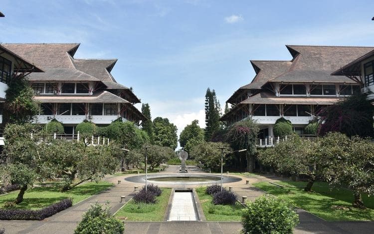 Top 7 Universitas Terbaik di Bandung Baik Negeri dan Swasta Versi Edurank 2023, Adakah Kampus Impianmu? – Jurnal Soreang Top 7 Universitas Terbaik di Bandung Baik Negeri dan Swasta Versi Edurank 2023, Adakah Kampus Impianmu? – Jurnal Soreang