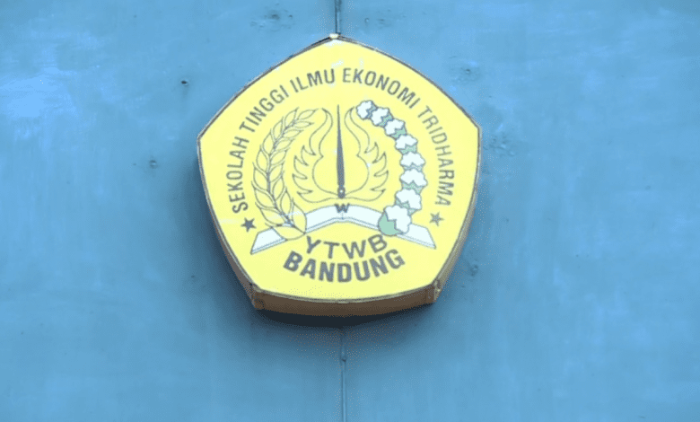 Kampusnya Ditutup, Mahasiswa STIE Tridharma Harus Bayar Rp3 Juta untuk Pindah – Metro TV News Kampusnya Ditutup, Mahasiswa STIE Tridharma Harus Bayar Rp3 Juta untuk Pindah – Metro TV News