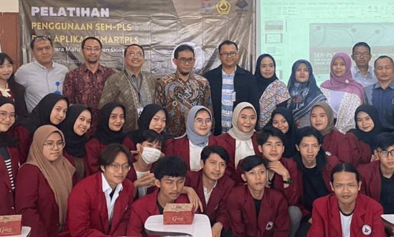 Dosen FEB Telkom University Adakan Pelatihan Penggunaan SEM-PLS dan Aplikasi SmartPLS di Universitas … – Nada Riau Dosen FEB Telkom University Adakan Pelatihan Penggunaan SEM-PLS dan Aplikasi SmartPLS di Universitas … – Nada Riau