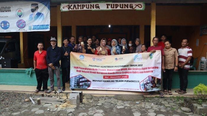 IT Telkom Purwokerto dan Desa Grujugan Kebumen Laksanakan Program Kemitraan Masyarakat – Tribun Jateng