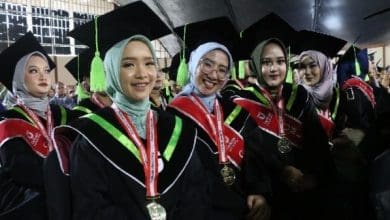 Telkom University Wisuda 4.387 Sarjana, Rektor: Kalian Harus Jadi Solusi bagi Masyarakat – iNews.ID