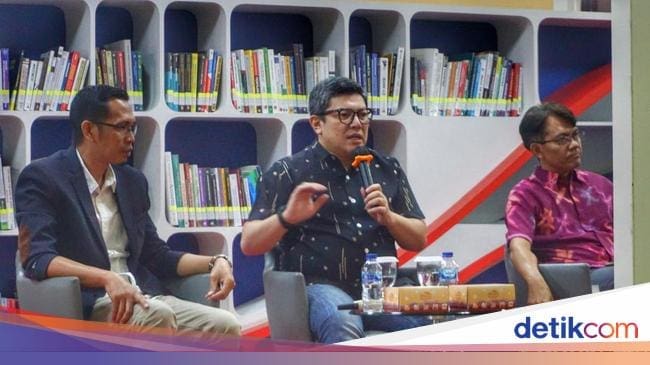 Membedah Buku 'Ekonomi Politik Media' di Kampus Tel-U – detikJabar