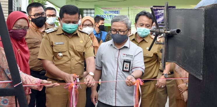 Telkom University Serahkan Hibah Mesin Pengelola Sampah Berbasis Teknologi Incenerator – El Jabar