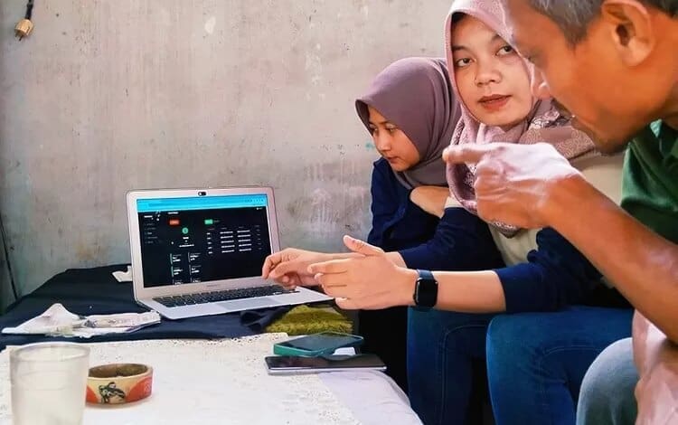 Ubah Cara Warga Kelurahan Tanjung Kelola Sampah, Telkom University Terapkan Inovasi SIMBAHNIRA sebagai Solusi Digital