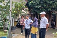 Smart Tani Telkom University Bantu Petani Melon Jambangan Bertransformasi Digital