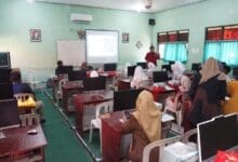 Aplikasi Digital Bimbingan Konseling Karya Telkom University, Solusi Inovatif untuk Siswa SMA Negeri 1 Kamal