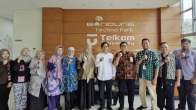 Rektor Telkom University Kunjungi Tiga Center of Excellence