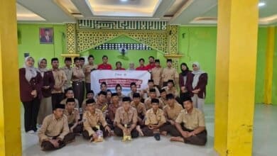 Dosen Telkom University Mengenalkan Pengolahan Citra Digital Kepada Siswa SMK Pondok Pesantren Miftahul Khaer